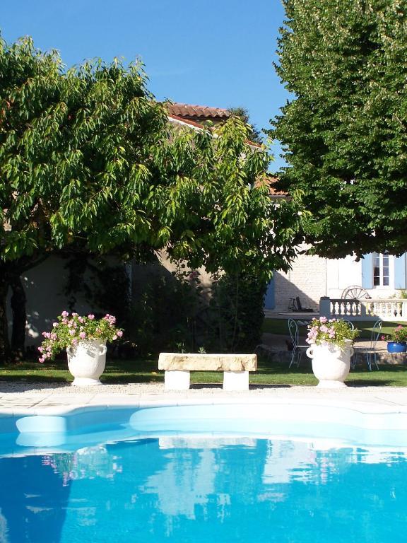 Le Four A Pain Hotel Saint-Jean-d'Angely Luaran gambar