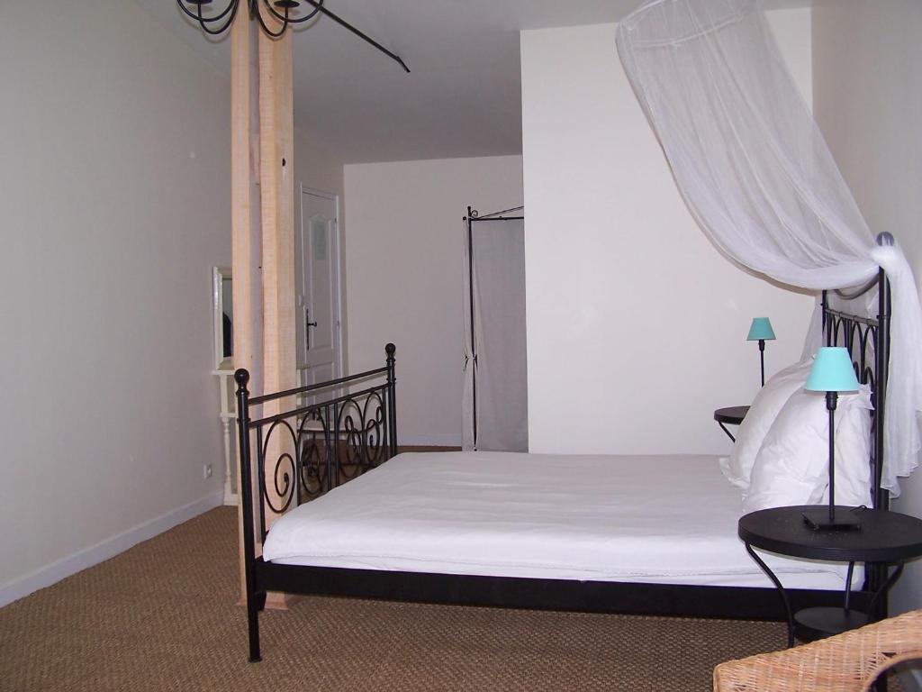 Le Four A Pain Hotel Saint-Jean-d'Angely Luaran gambar