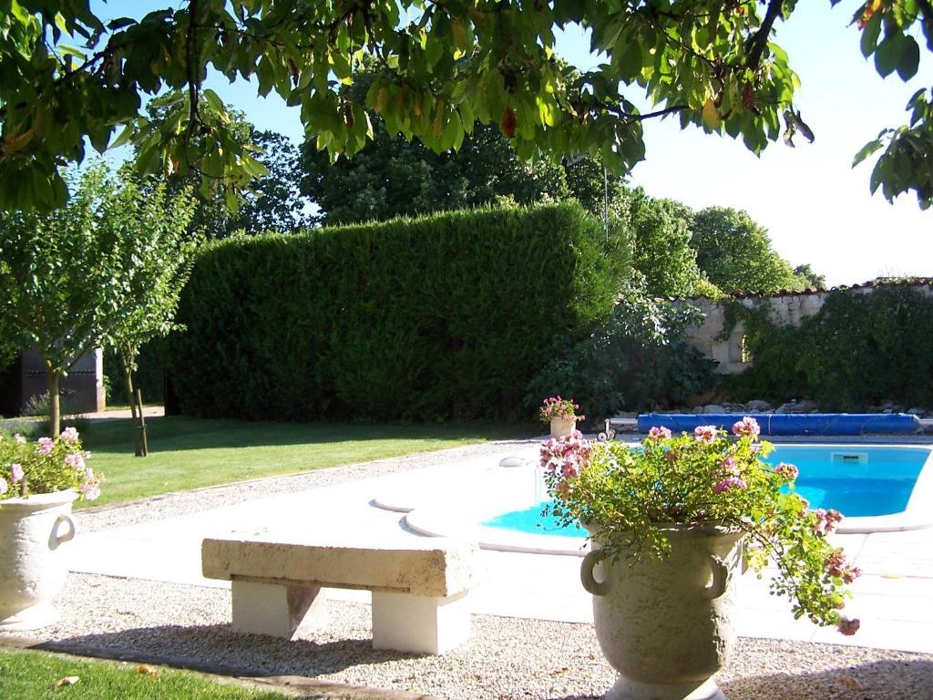Le Four A Pain Hotel Saint-Jean-d'Angely Luaran gambar
